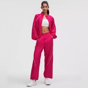 Lululemon License to Train Lightweight Jacket size 4 Passionate PSNT